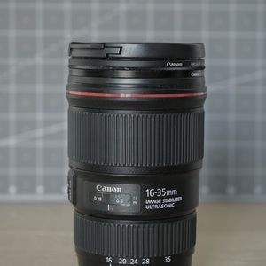 Canon EF 16-35mm f/2.8L IS USM Zoom Lens for Canon EF-mount cameras